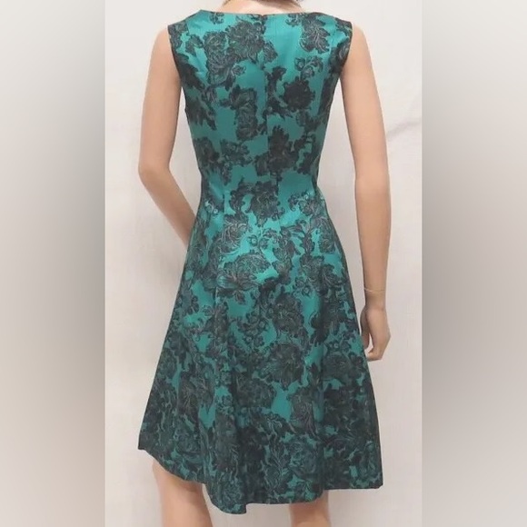 Jessica Howard retro scoop neck green/black paisley print fit and flare dress - Picture 2 of 9